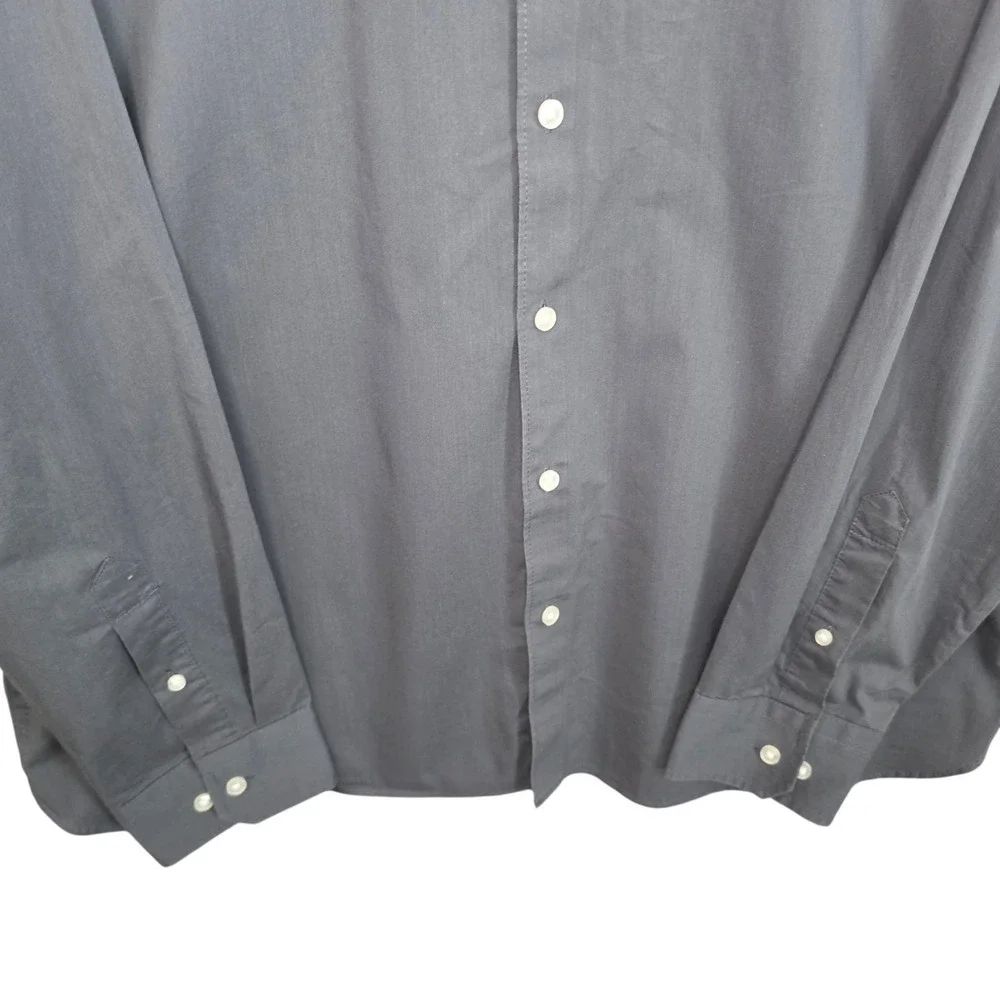 Van Heusen Dress Shirt Mens XL 17-17.5 Gray Button Never Tuck Regular Fit Career